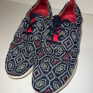 Toms Sneakers